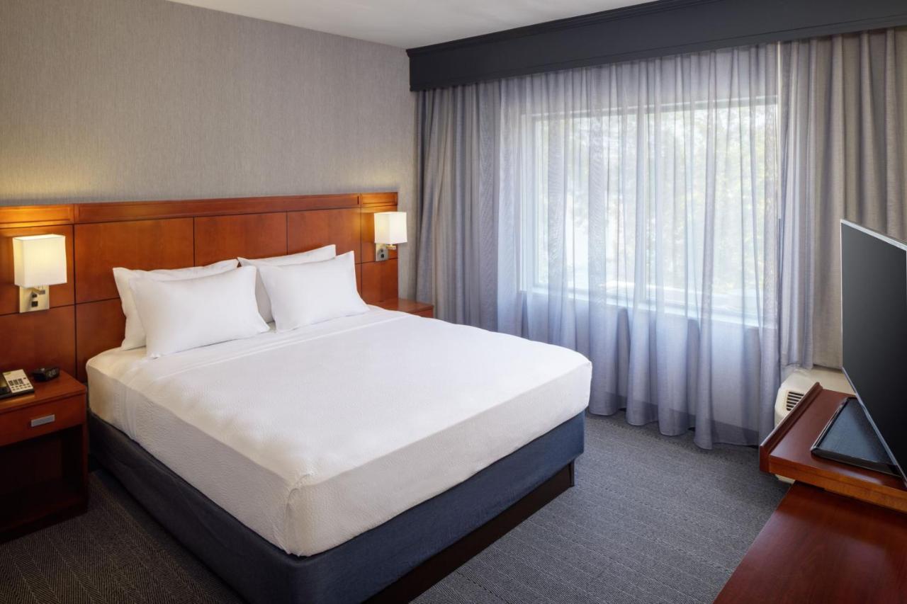 מלון Courtyard By Marriott Charleston Downtown/Civic Center מראה חיצוני תמונה
