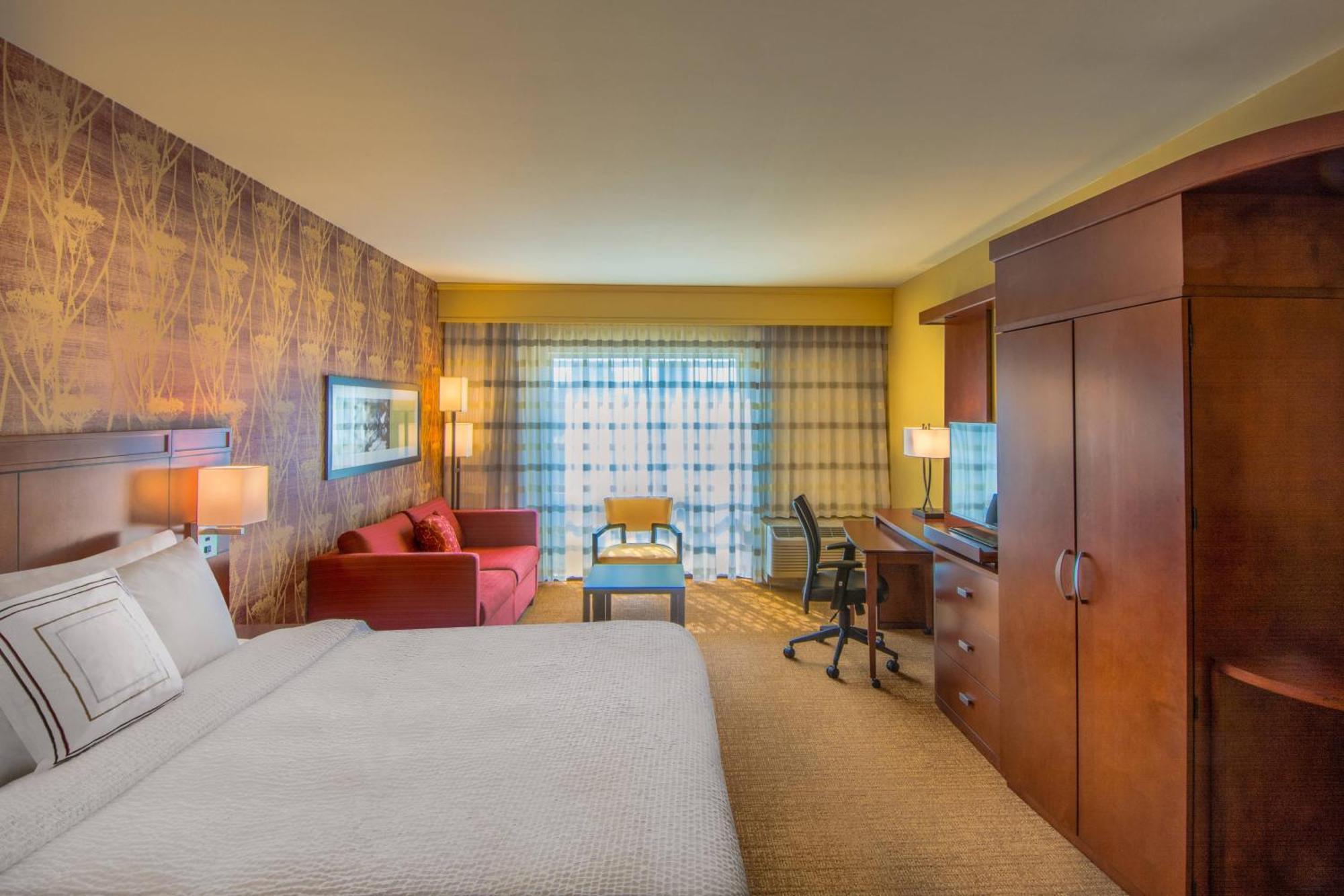 מלון Courtyard By Marriott Charleston Downtown/Civic Center מראה חיצוני תמונה
