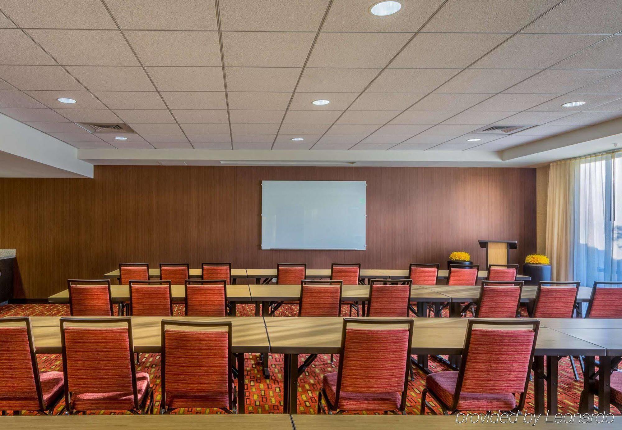 מלון Courtyard By Marriott Charleston Downtown/Civic Center מראה חיצוני תמונה